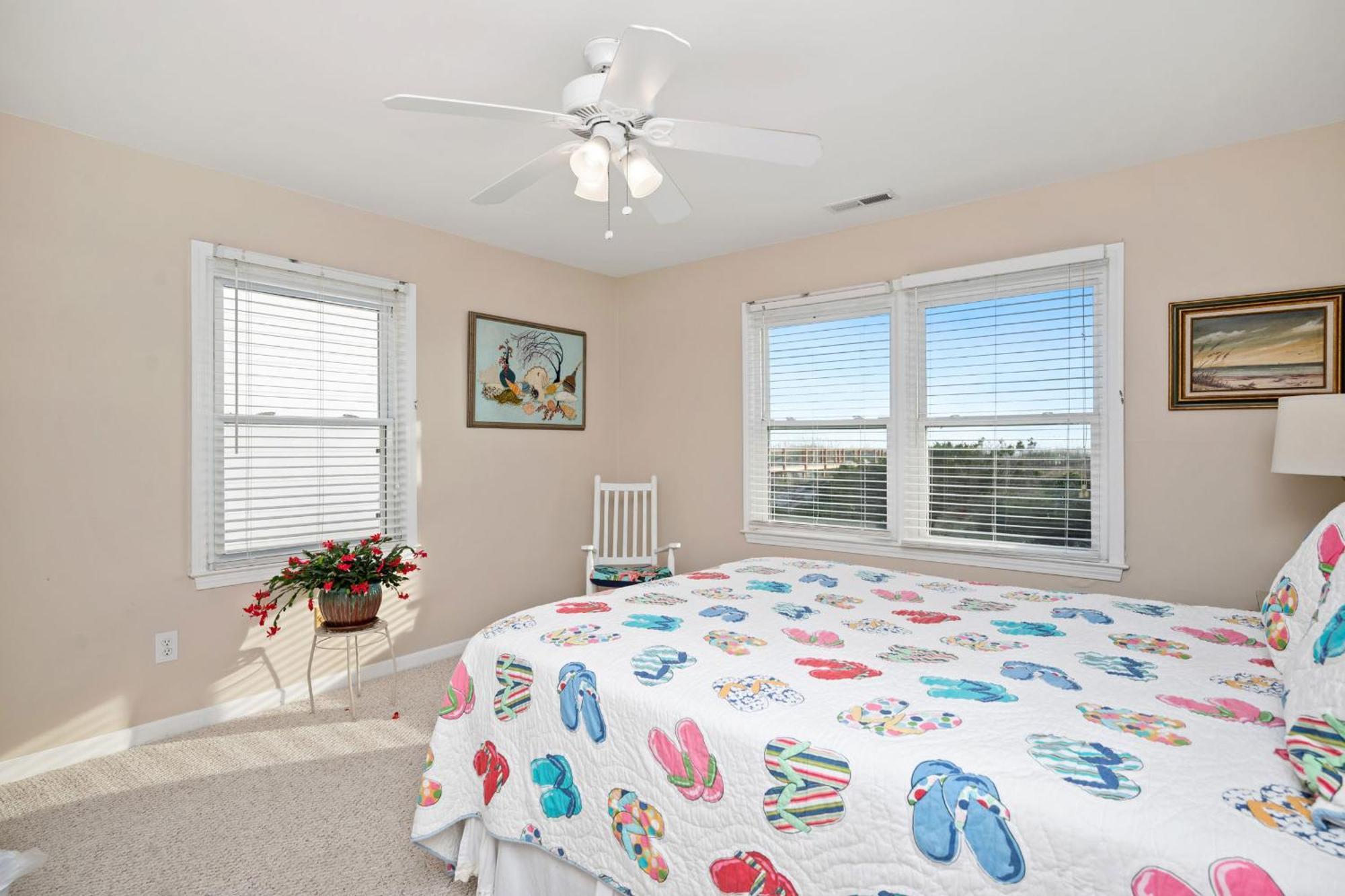 Katie Lou'S Place By Oak Island Accommodations Caswell Beach Exterior photo